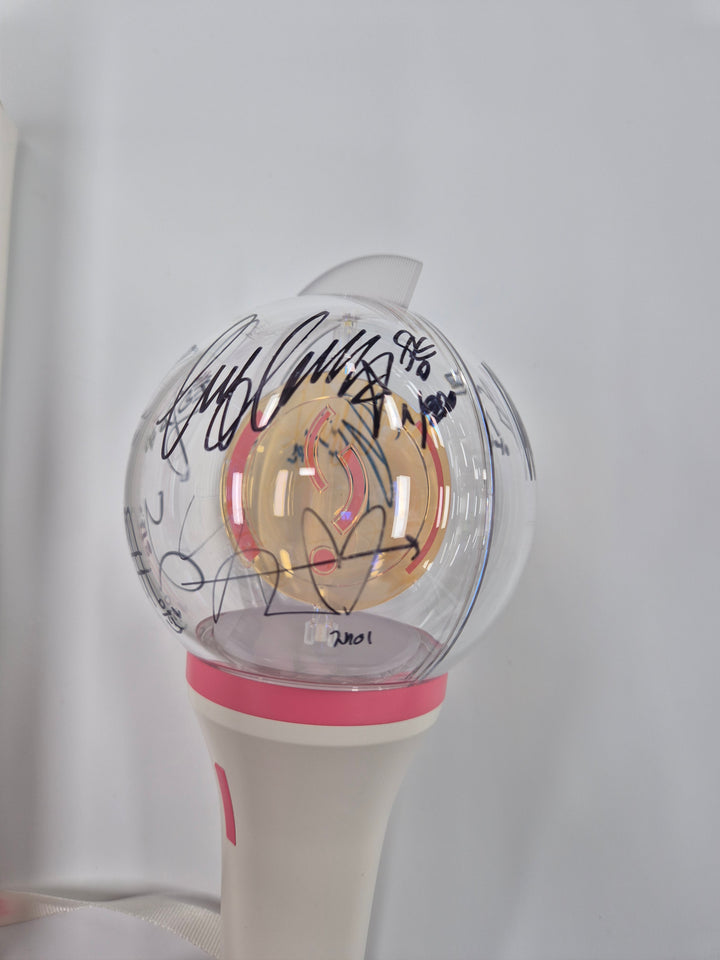 StayC- Hand Autographed(Signed) Lightstick [26.02.19]