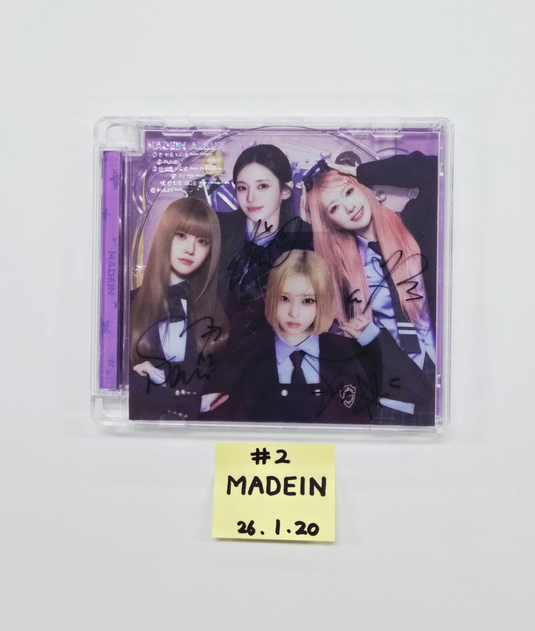 MADEIN "Girl Meets Boy" - Hand Autographed(Signed) Promo Album [26.02.20]