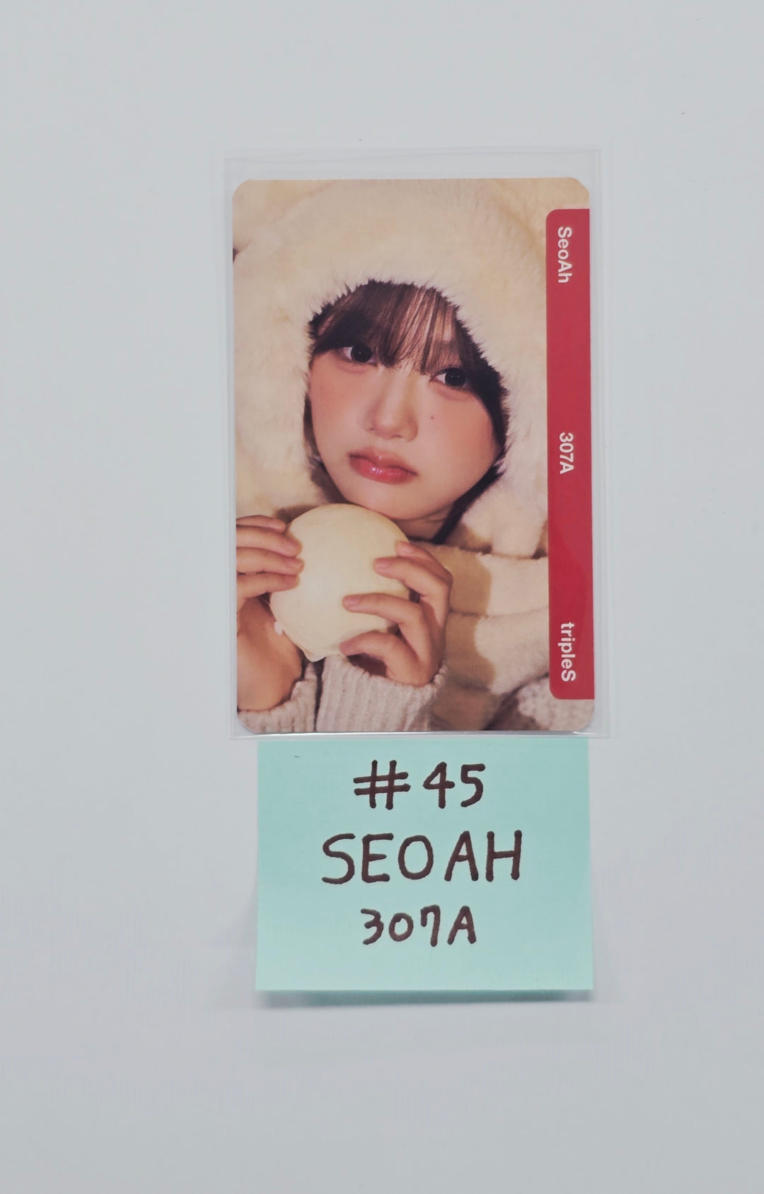 Triples_msnz "Beyond Beauty" - TripleS msnz X Lotte Home Shopping Double Class Objekt Photocard (Objekt Music Album ver.) (2) [26.02.20]