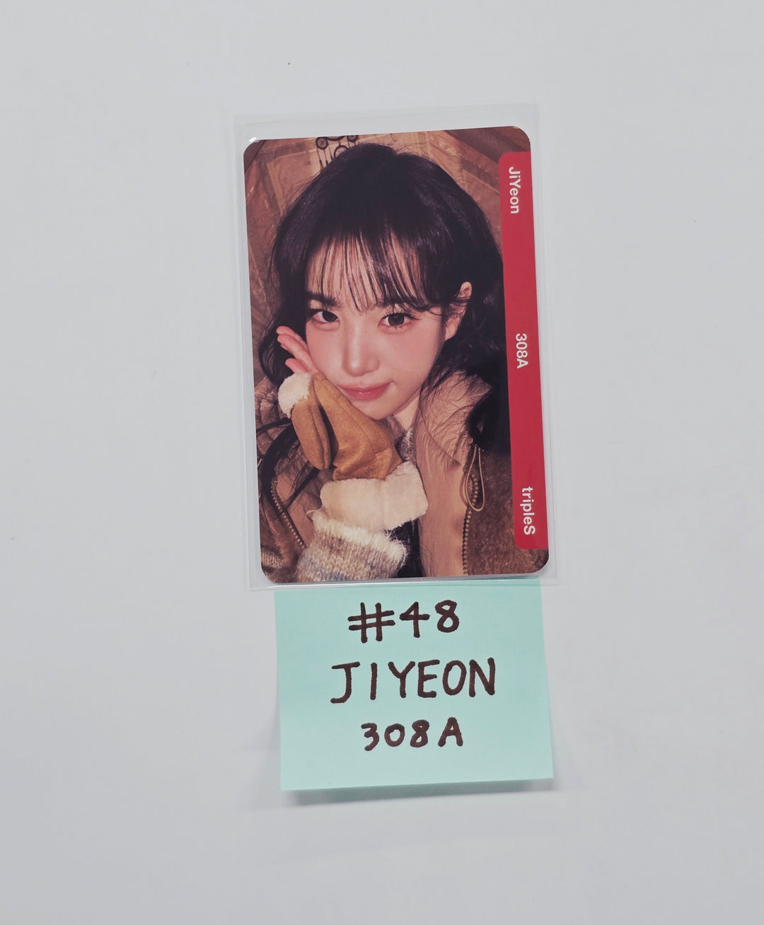 Triples_msnz "Beyond Beauty" - TripleS msnz X Lotte Home Shopping Double Class Objekt Photocard (Objekt Music Album ver.) (2) [26.02.20]