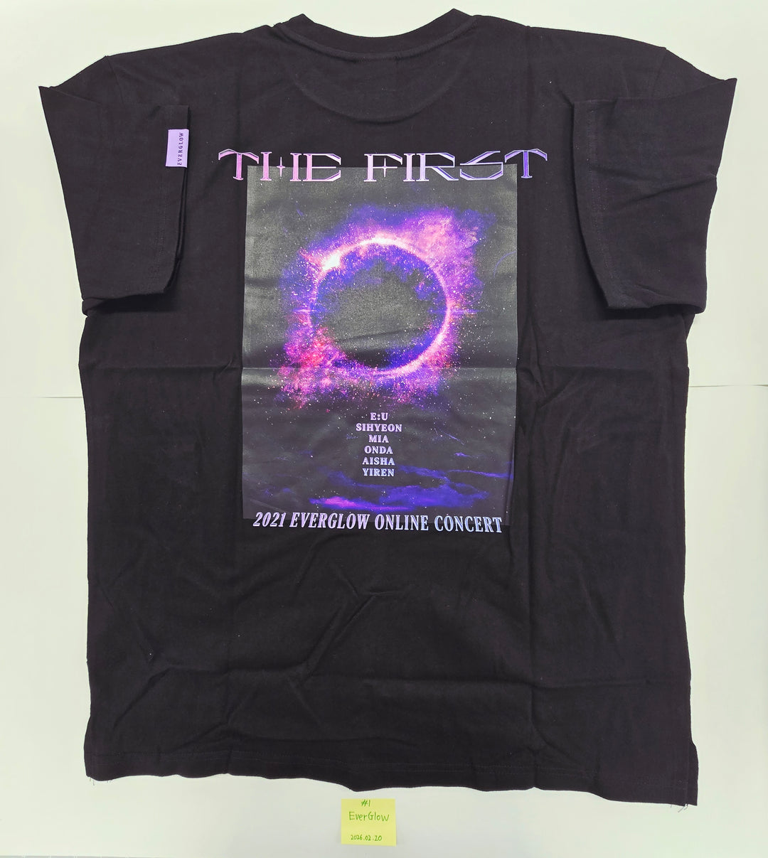 EVERGLOW - 2021 EVERGLOW Online Concert "The First" Hand Autographed T-Shirt [26.02.20]