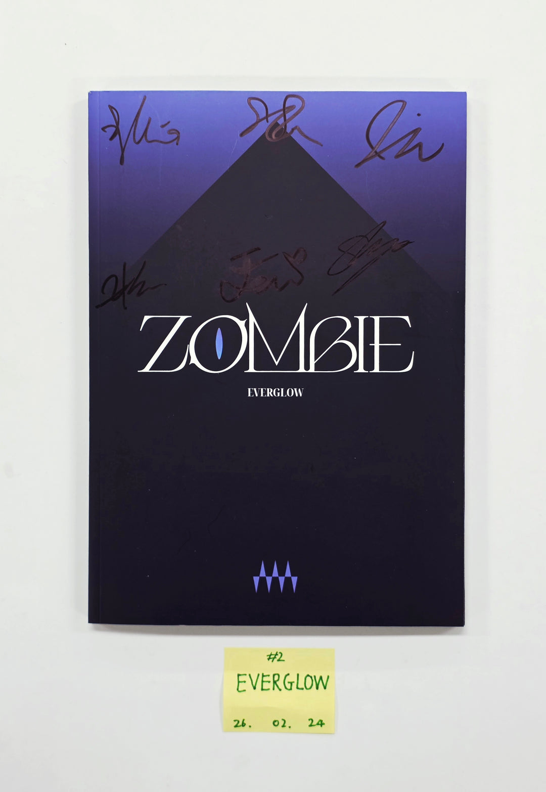 Everglow "ZOMBIE", Everglow "Return of the girl", Everglow "LAST MELODY" - Hand Autographed(Signed) Promo Album [26.02.24]