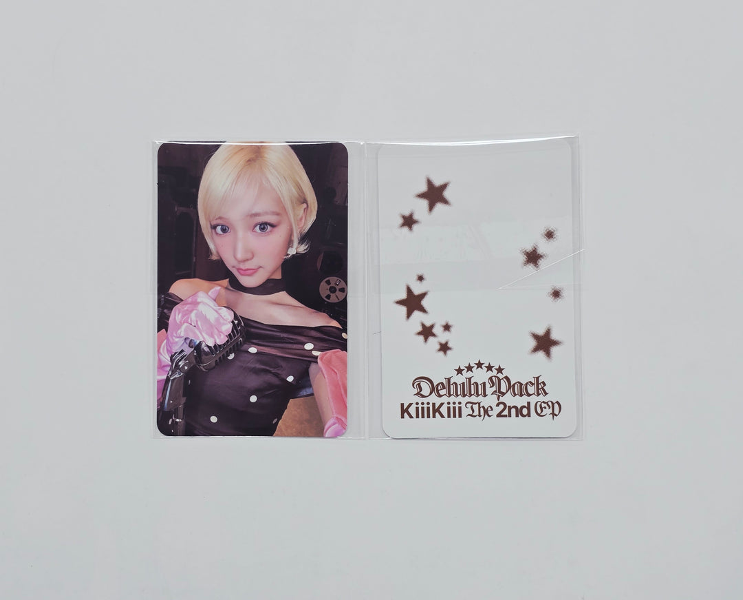 KiiiKiii "Delulu Pack" - Broadcast Photocard [26.03.03]
