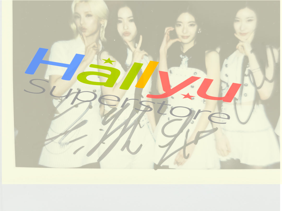 ITZY "TUNNEL VISION" - Hand Autographed(Signed) 2X Polaroid [26.03.04]