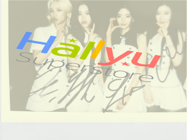 ITZY "TUNNEL VISION" - Hand Autographed(Signed) 2X Polaroid [26.03.04]
