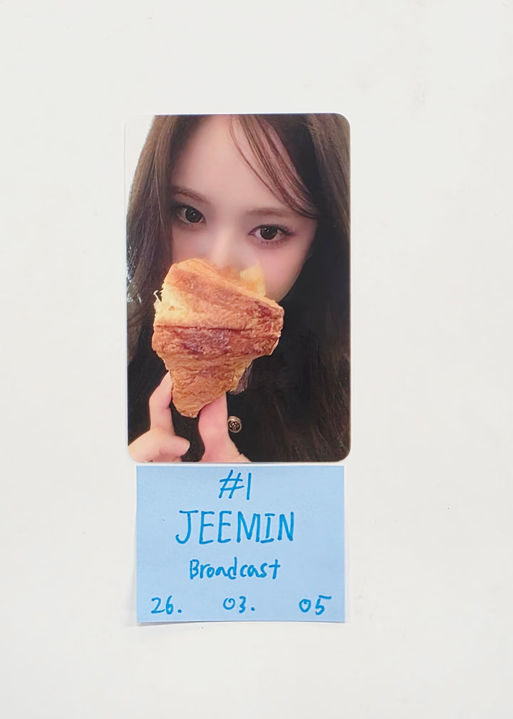 BANG JEEMIN (of IZNA) - MUSIC BANK Broadcast Photocard [26.03.05]