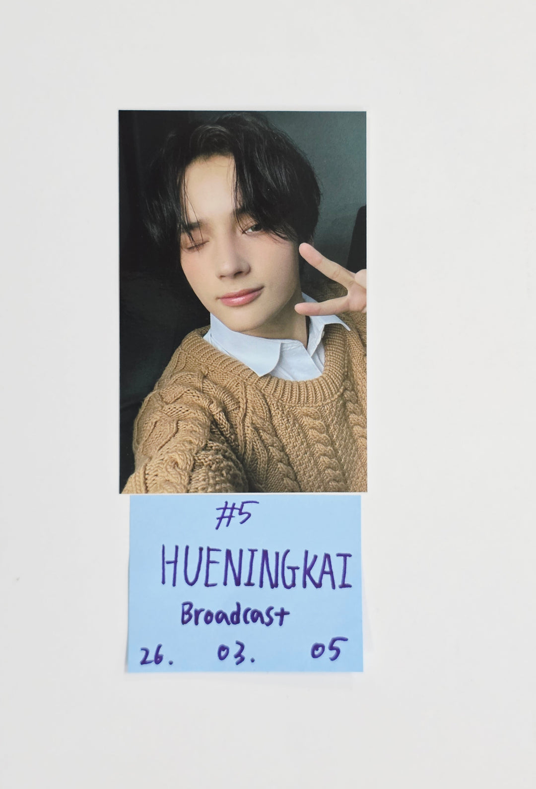 TXT - Broadcast Photocard [26.03.05]