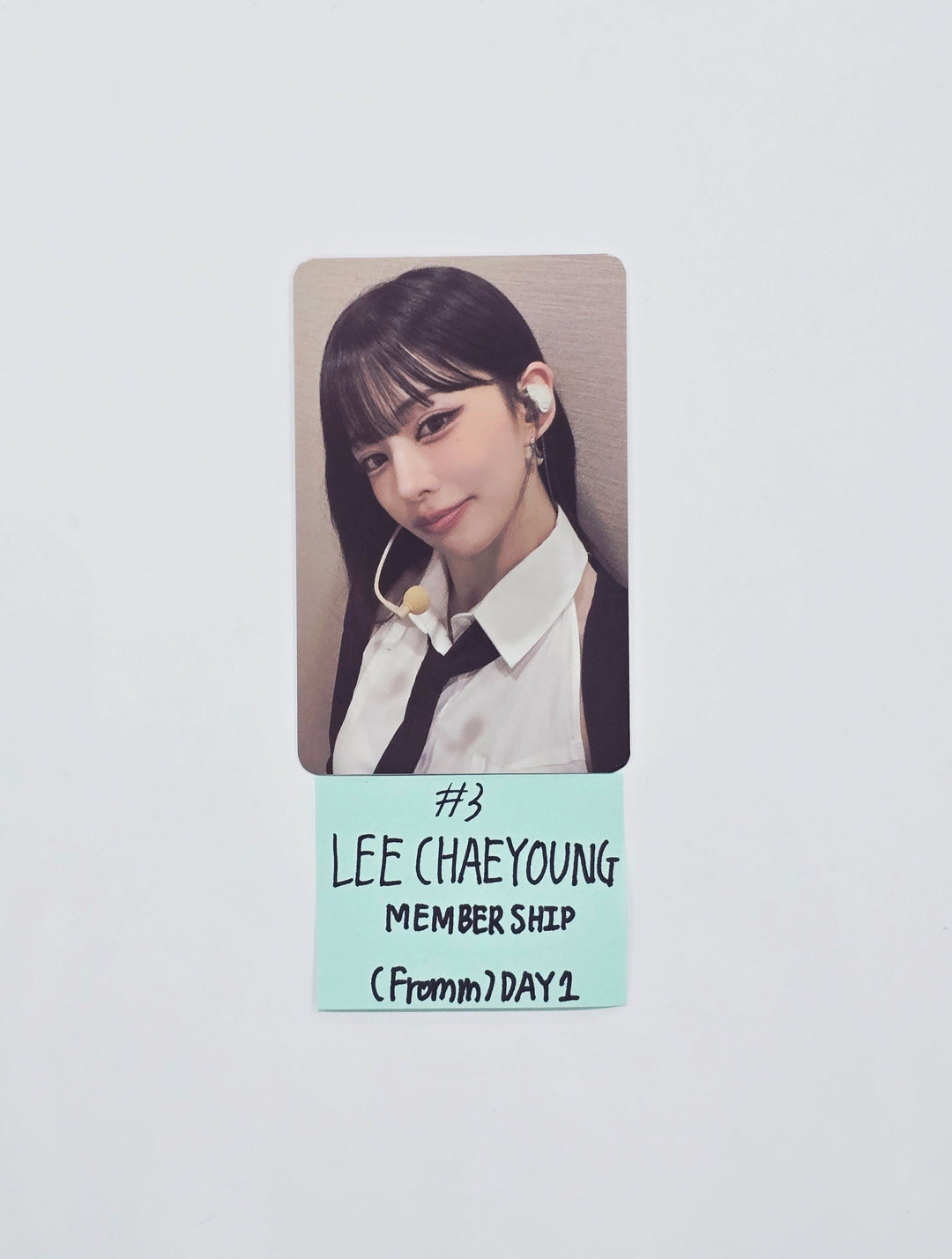 Fromis_9 - ENCORE World Tour Membership Event Photocard Day1 [26.03.06]