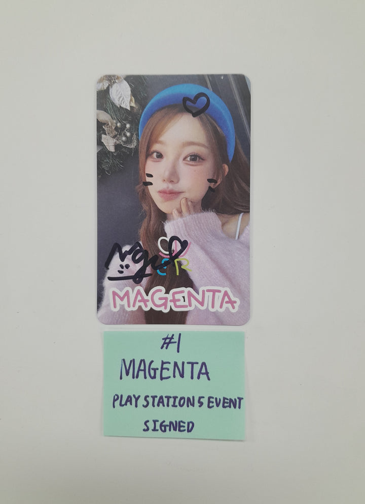 QWER - QWER X  Play Station Hand Autographed(Signed) Photocard [26.03.06]