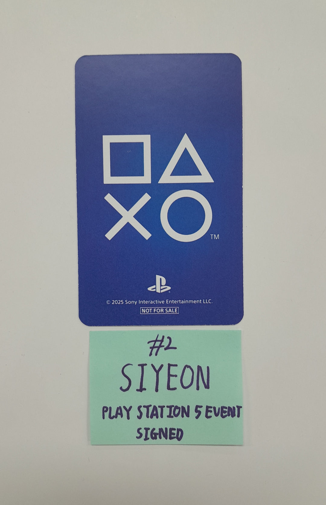 QWER - QWER X  Play Station Hand Autographed(Signed) Photocard [26.03.06]