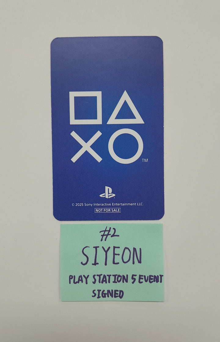 QWER - QWER X  Play Station Hand Autographed(Signed) Photocard [26.03.06]