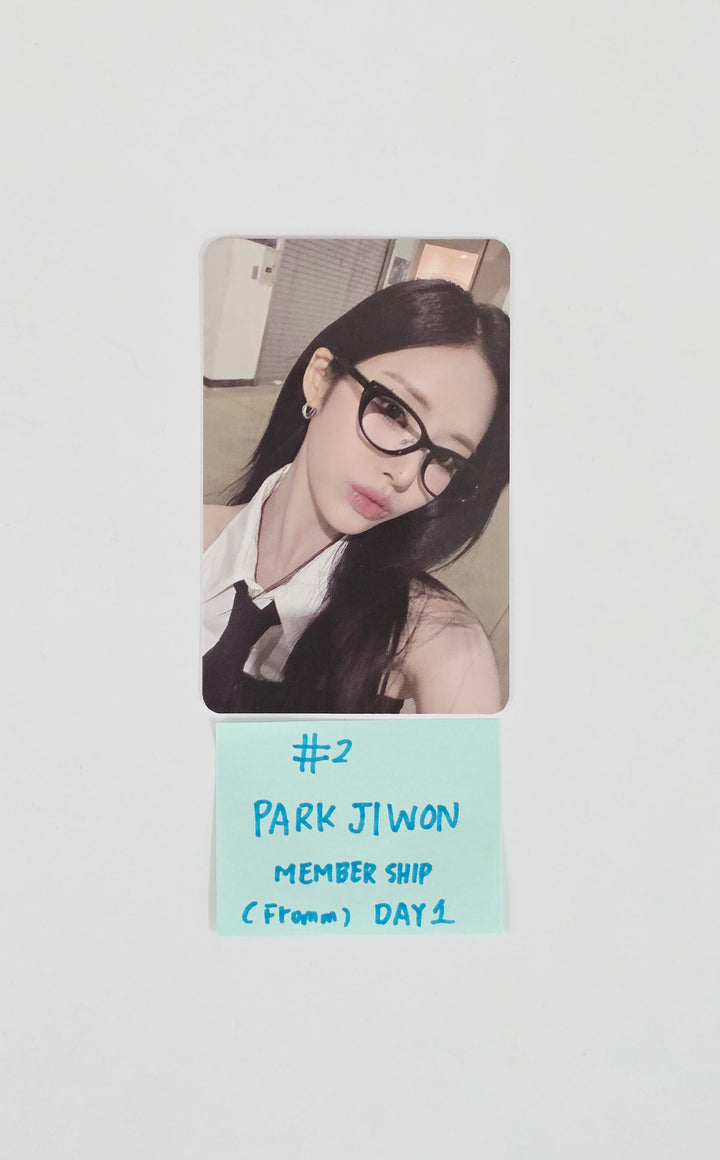Fromis_9 - ENCORE World Tour Membership Event Photocard Day1 [26.03.11]