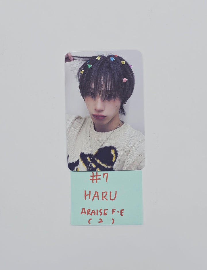 XLOV "UXLXVE" - ARAISE Fansign Event Photocard R2 [26.03.11]