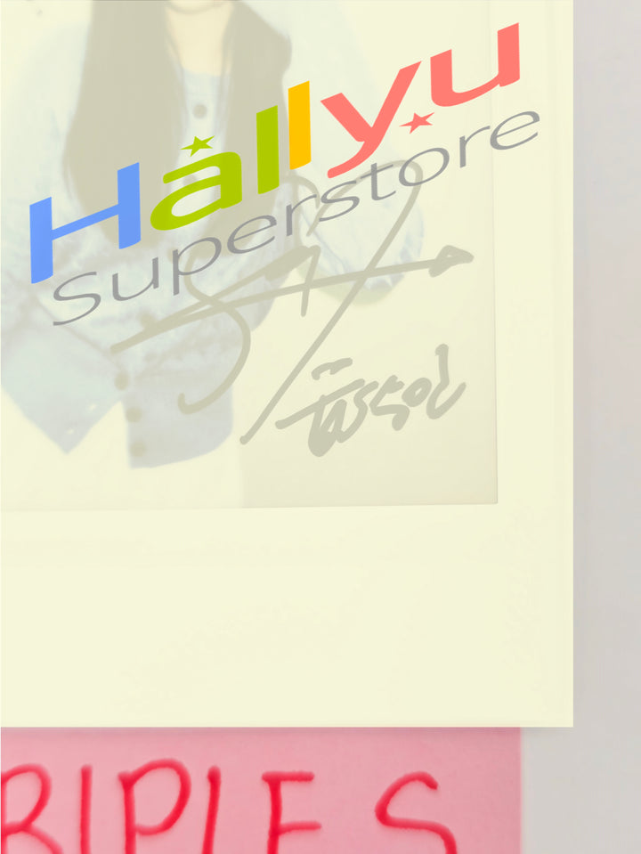 SooMin (of TripleS) - Hand Autographed(Signed) Polaroid [26.03.12]