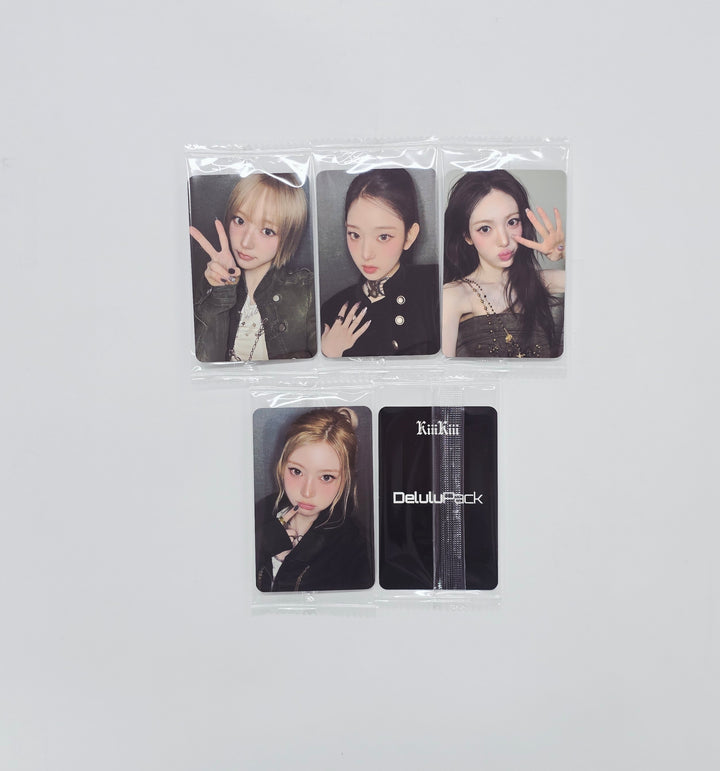 KiiiKiii "Delulu Pack" - Ktown4U Fansign Event Photocard [26.03.16]