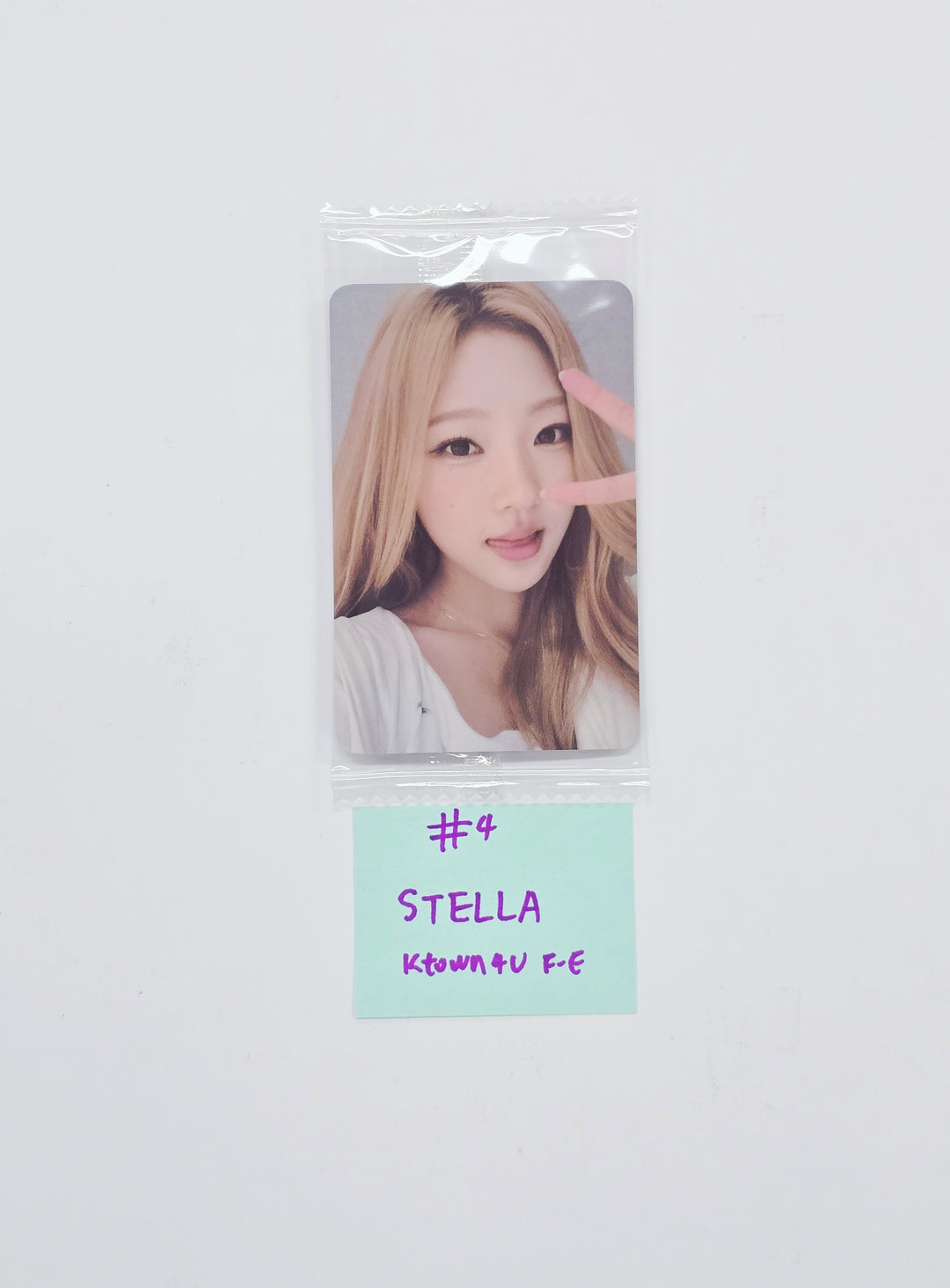 Hearts2Hearts "Focus" - Ktown4U Fansign Event Photocard [26.03.16]