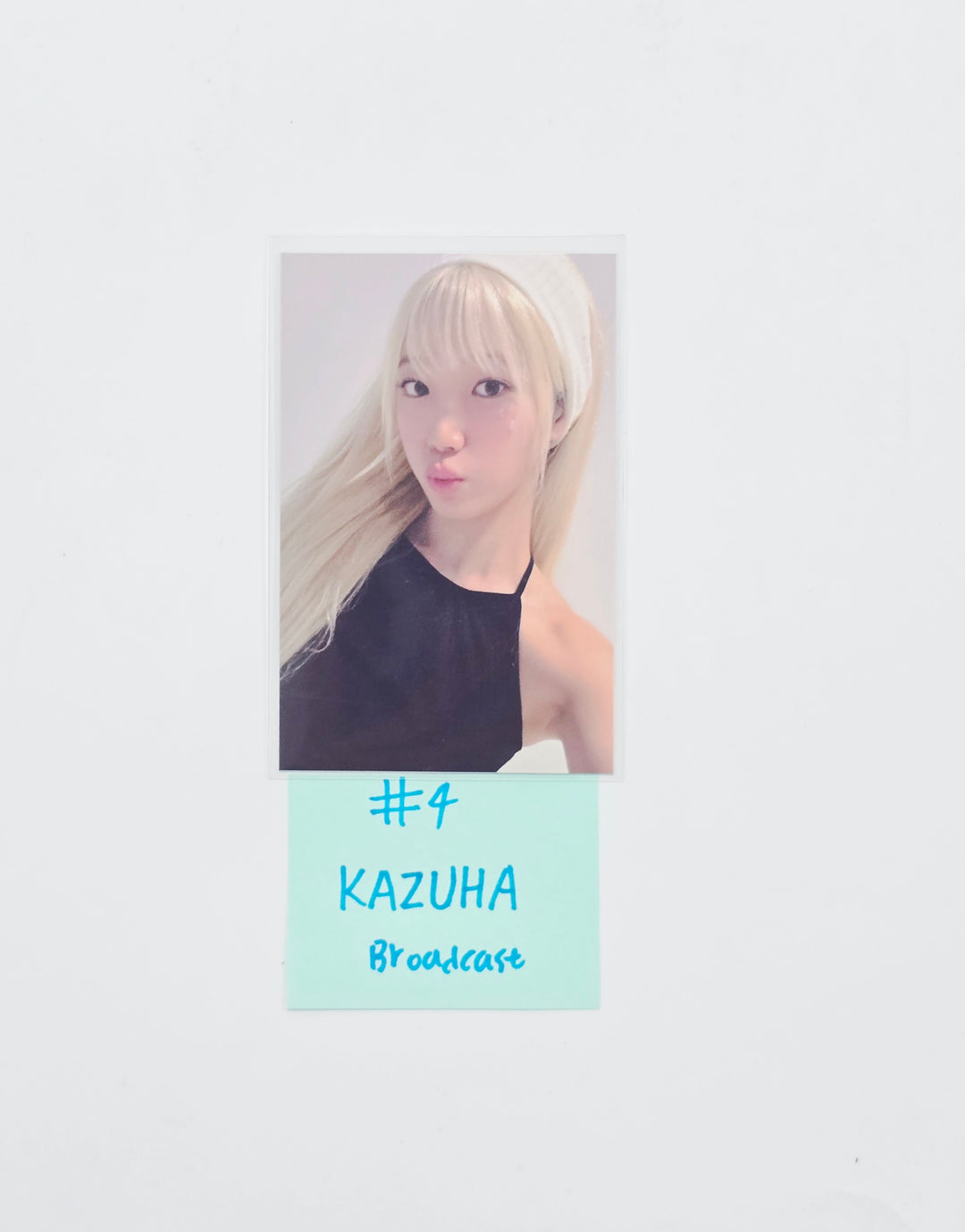 Le Sserafim "CRAZY" -  Broadcast Photocard [26.03.16]