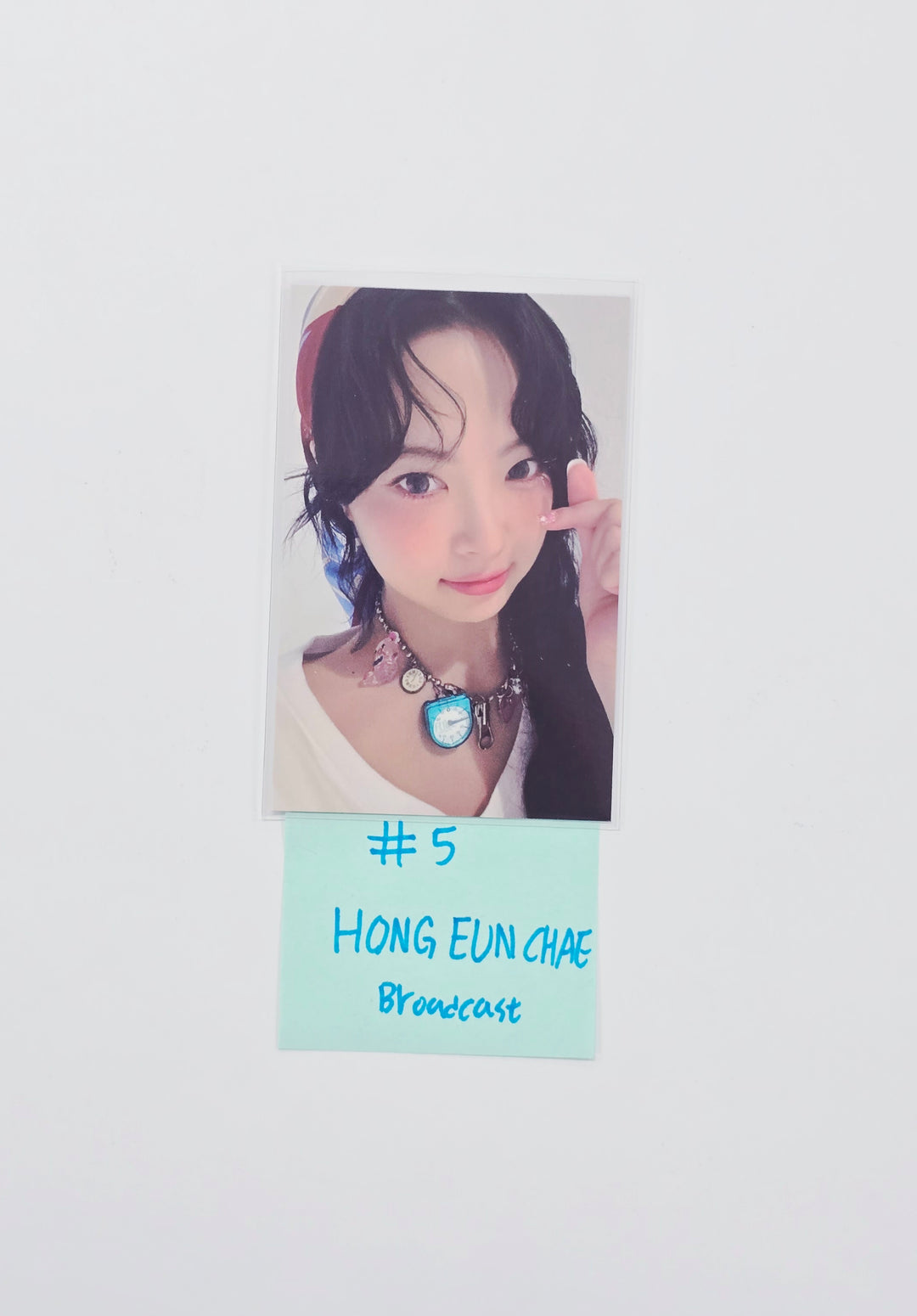 Le Sserafim "CRAZY" -  Broadcast Photocard [26.03.16]