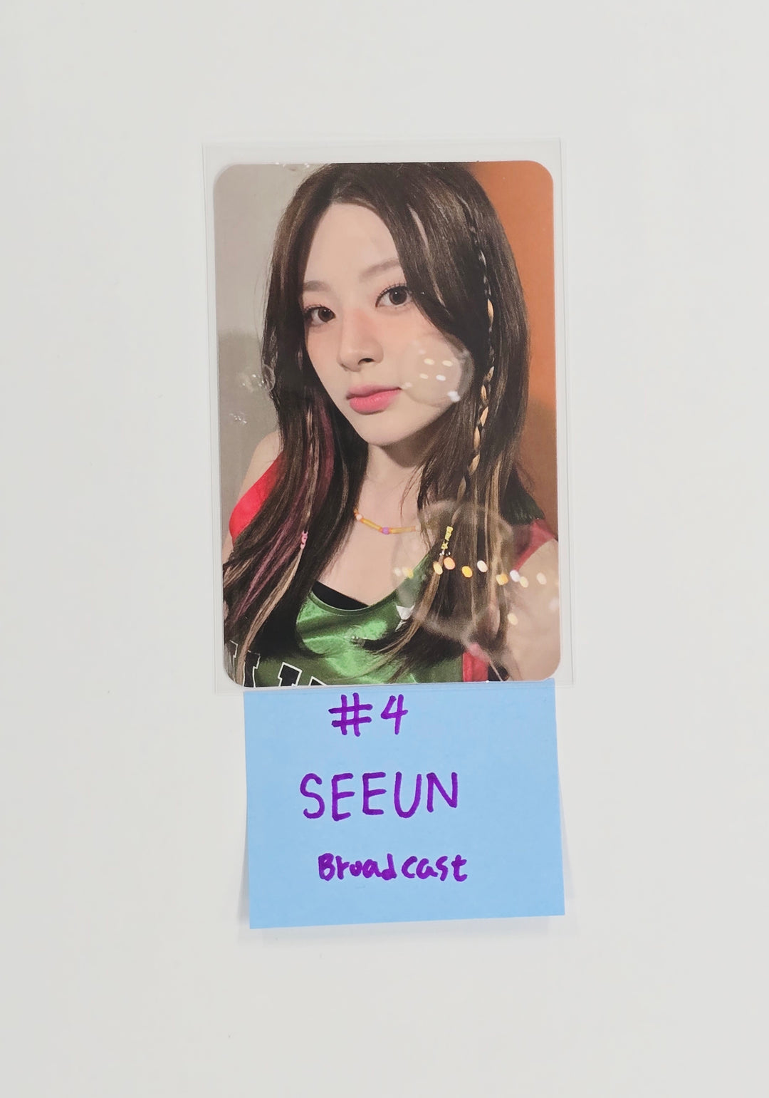 STAYC "Bubble" - Broadcast Photocard [26.03.18]