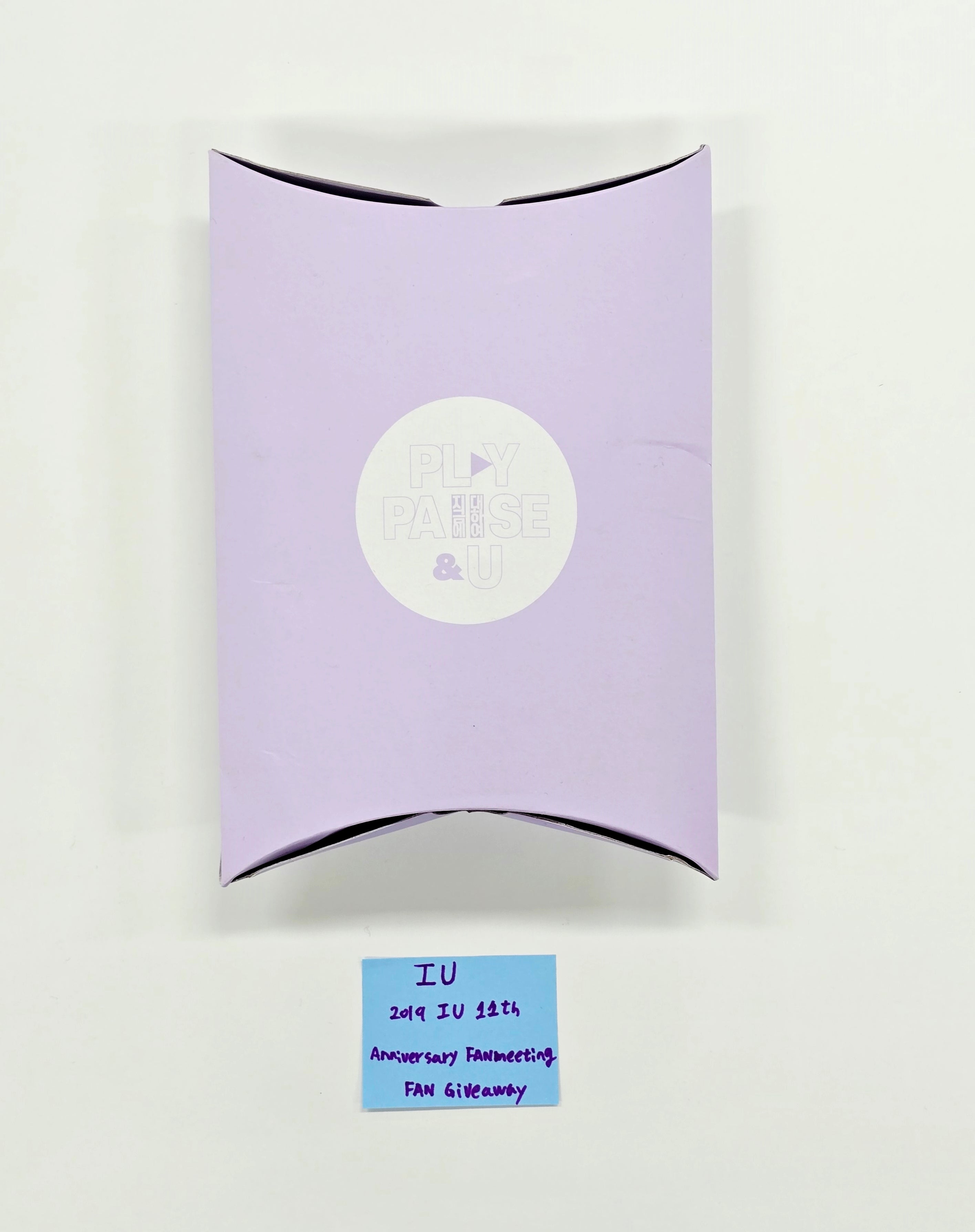 IU - 2019 IU 11th Anniversary Fanmeeting Fan Giveaway [26.03.18]