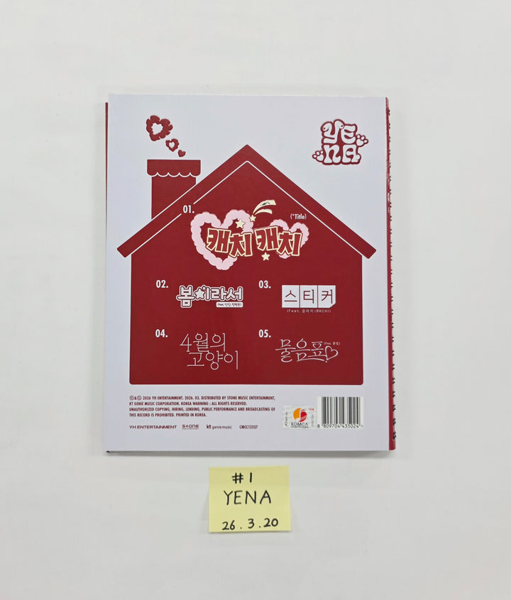Yena "LOVE CATCHER" - Hand Autographed(Signed) Promo Album [26.03.20]