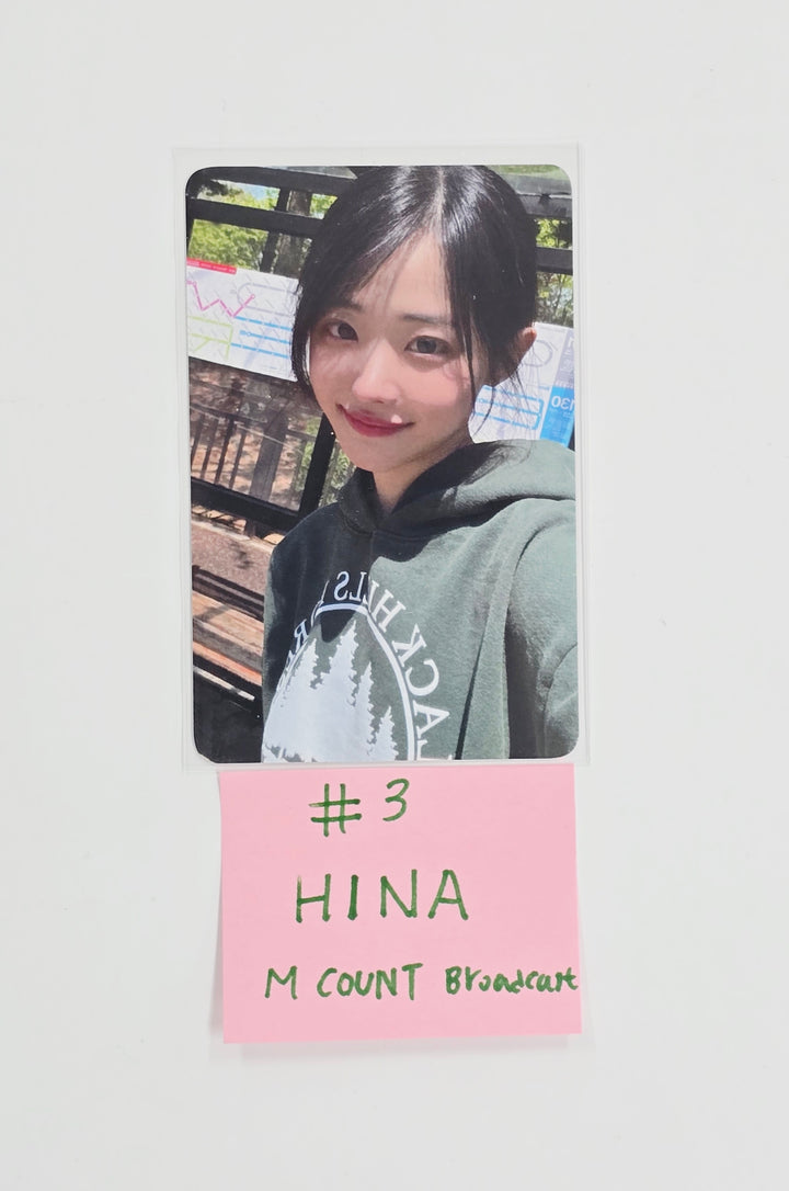 QWER - M Count Broadcast Photocard [26.03.20]