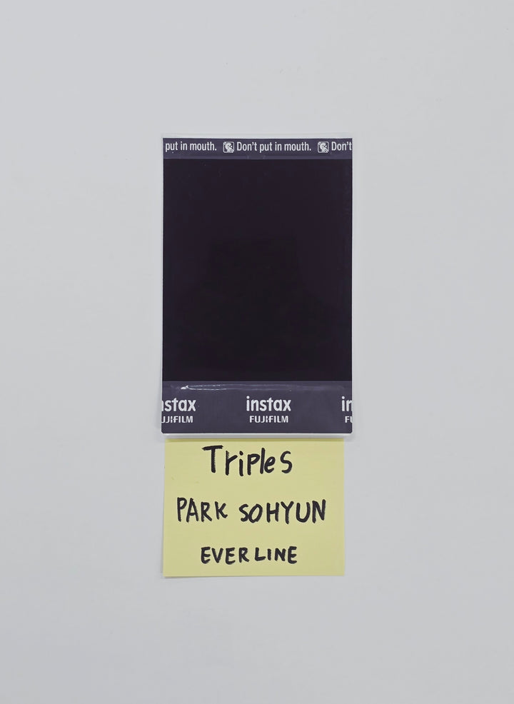 SOHYUN (of TripleS) - Hand Autographed(Signed) Polaroid [26.03.20]