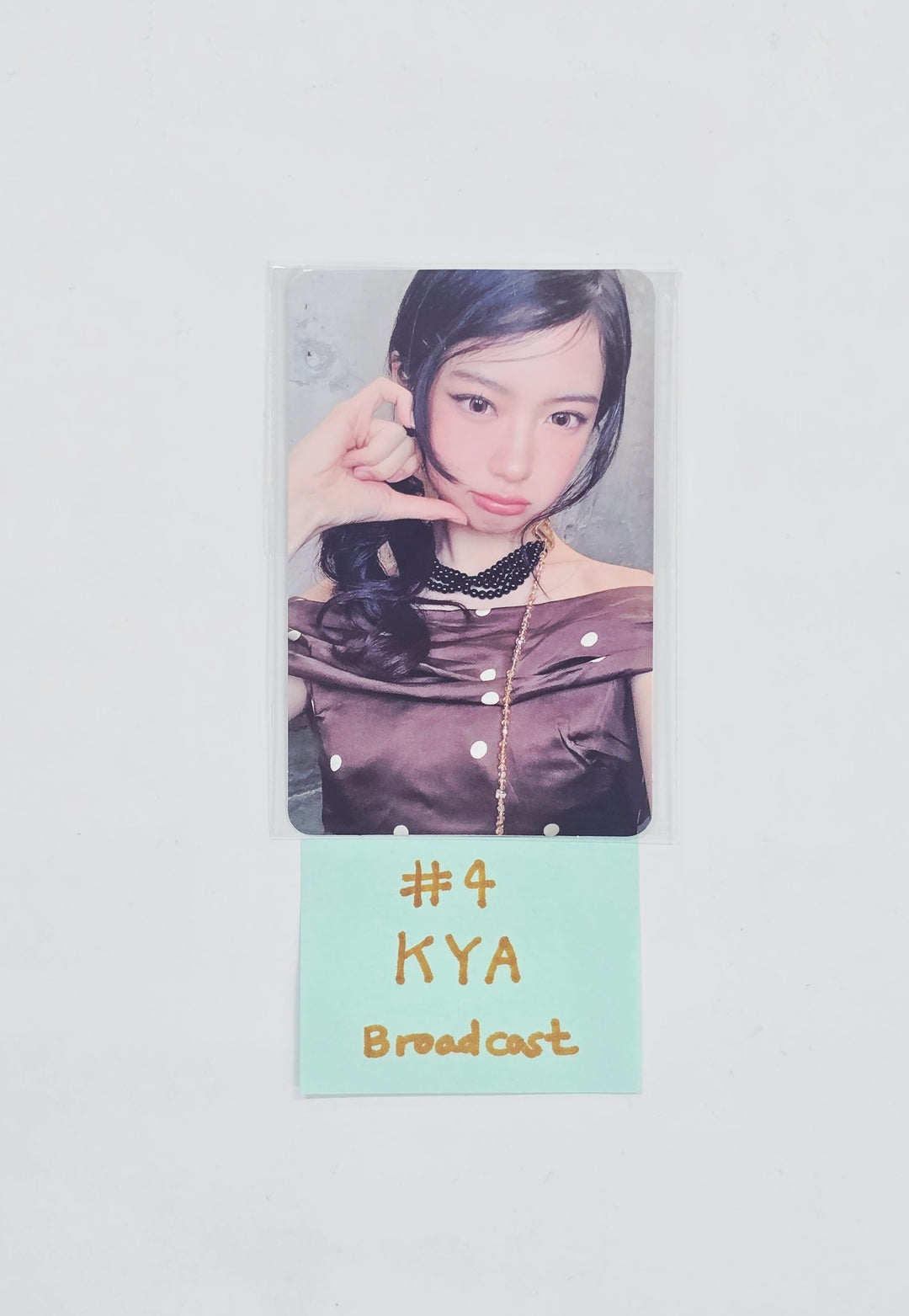 KiiiKiii - Broadcast Photocard [26.03.24]