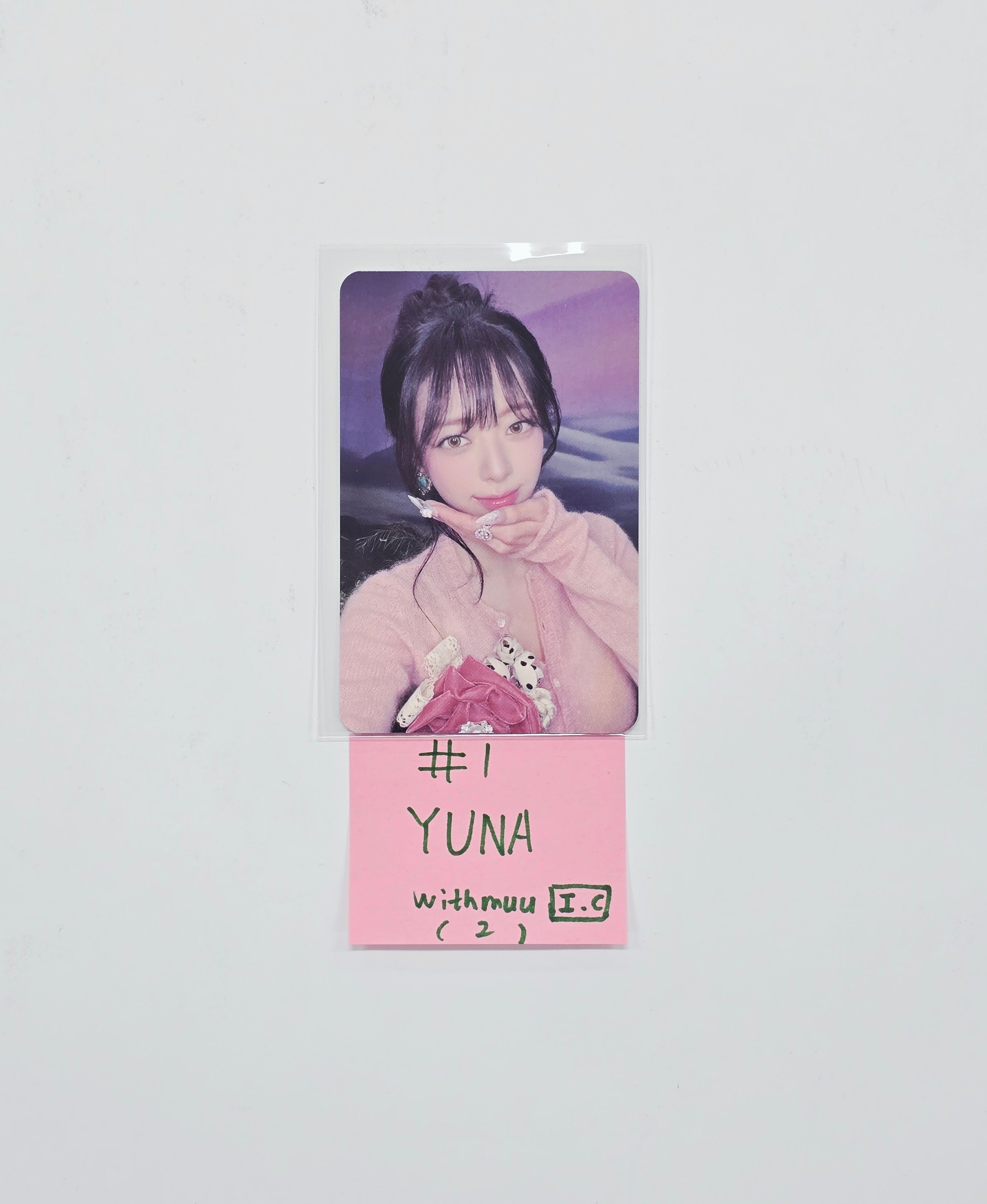 YUNA (of ITZY) 