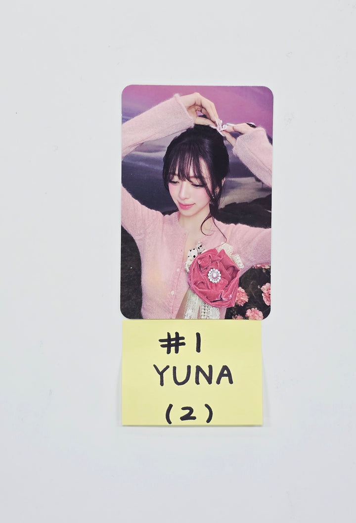 YUNA (of ITZY) "Ice Cream" - Official Photocard [26.03.25]