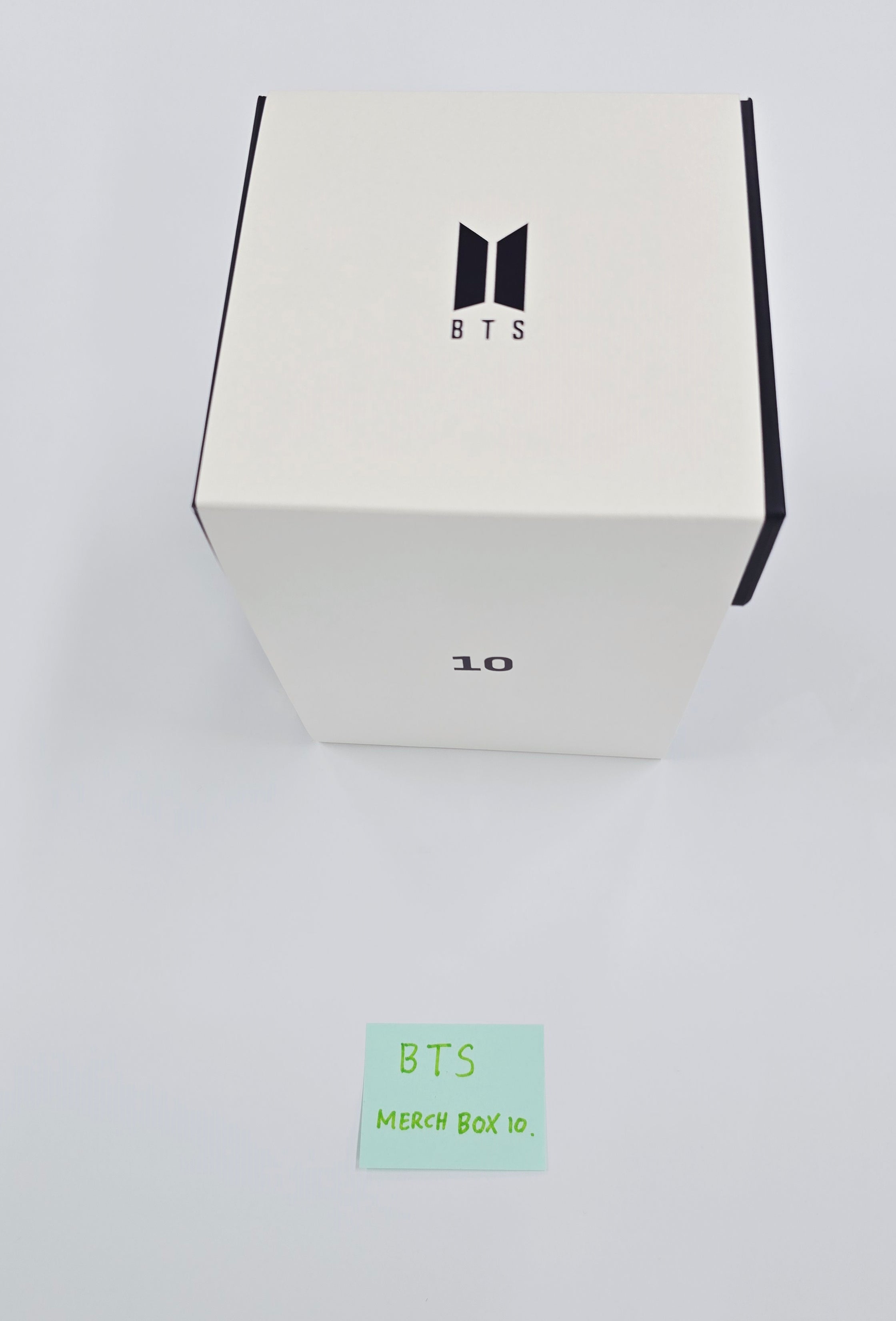 BTS - Mearch Box #10 [26.03.27]