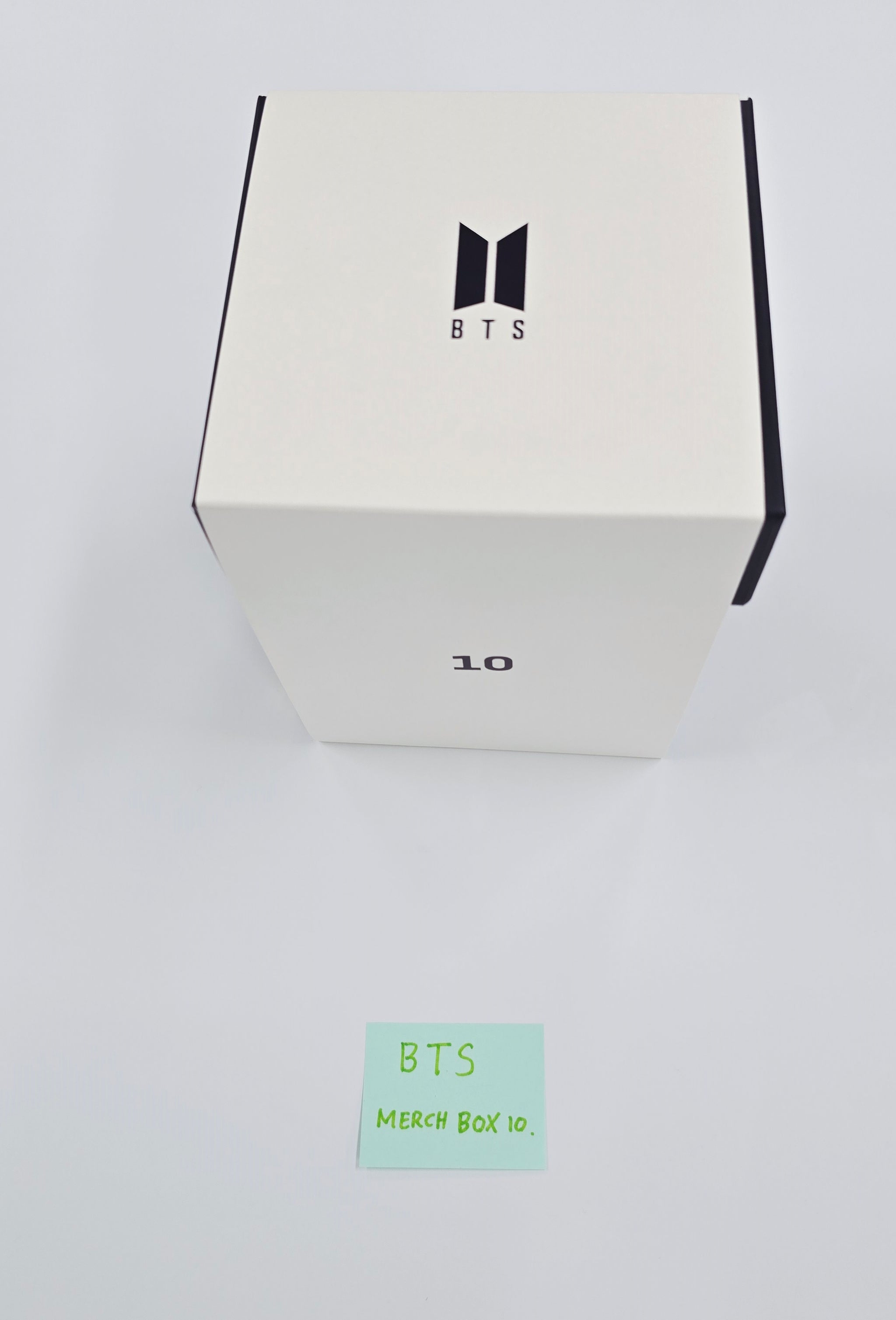 BTS - Mearch Box #10 [26.03.27]