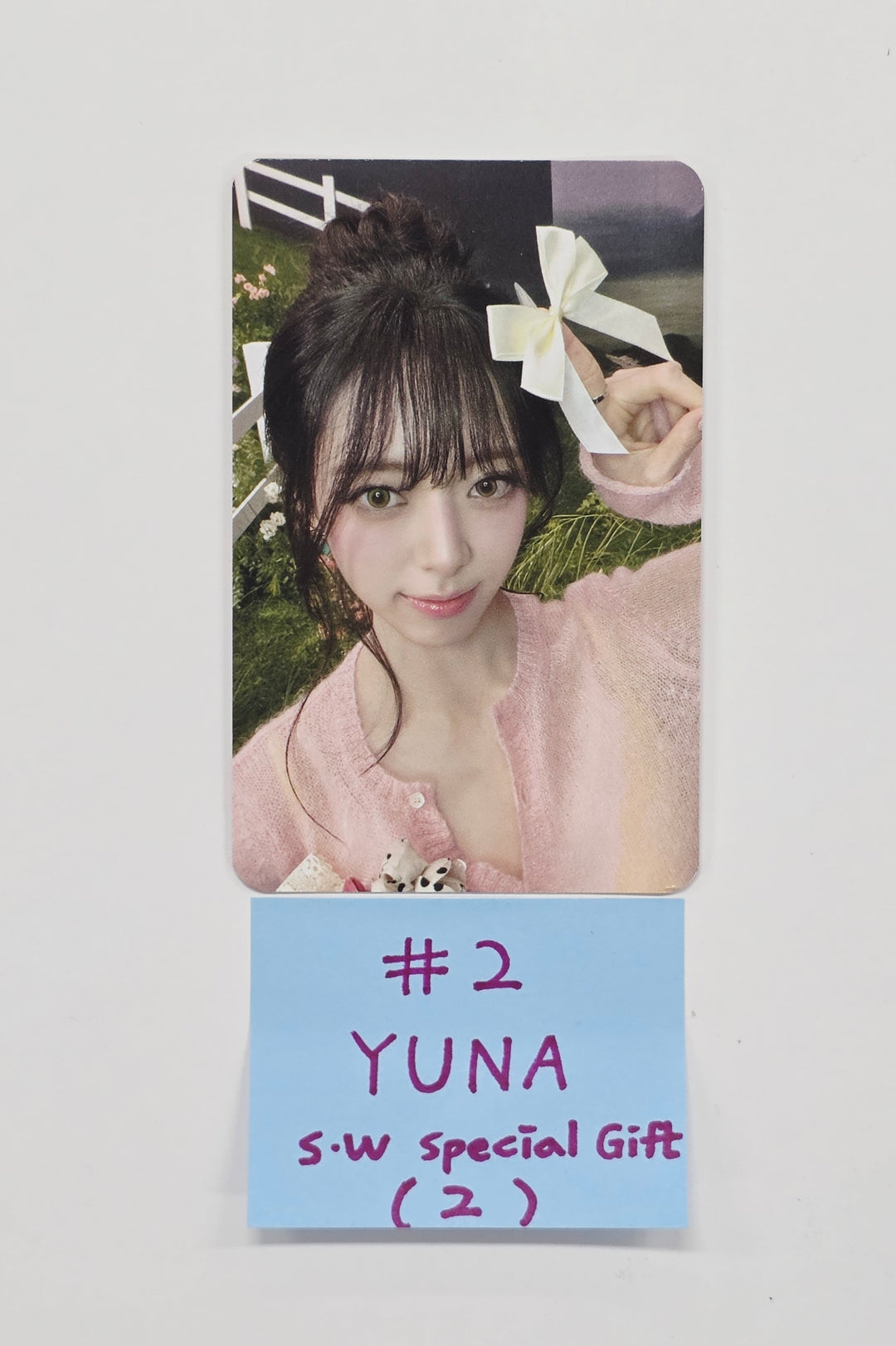 YUNA (of ITZY) "Ice Cream" - Soundwave Special Gift Photocard (POCAALBUM Ver.) [26.03.31]