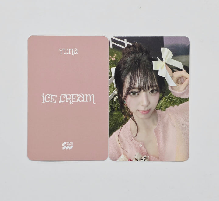 YUNA (of ITZY) "Ice Cream" - Soundwave Special Gift Photocard (POCAALBUM Ver.) [26.03.31]
