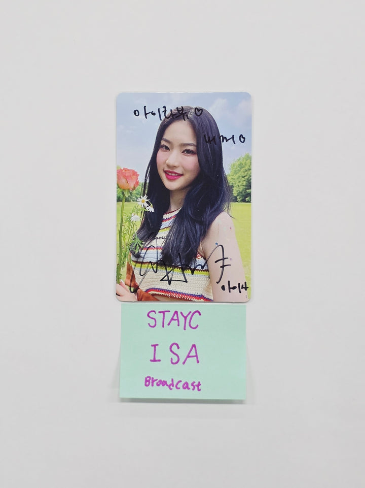 ISA (of StayC) - Broadcast Hand Autographed(Signed) Photocard [26.04.01]