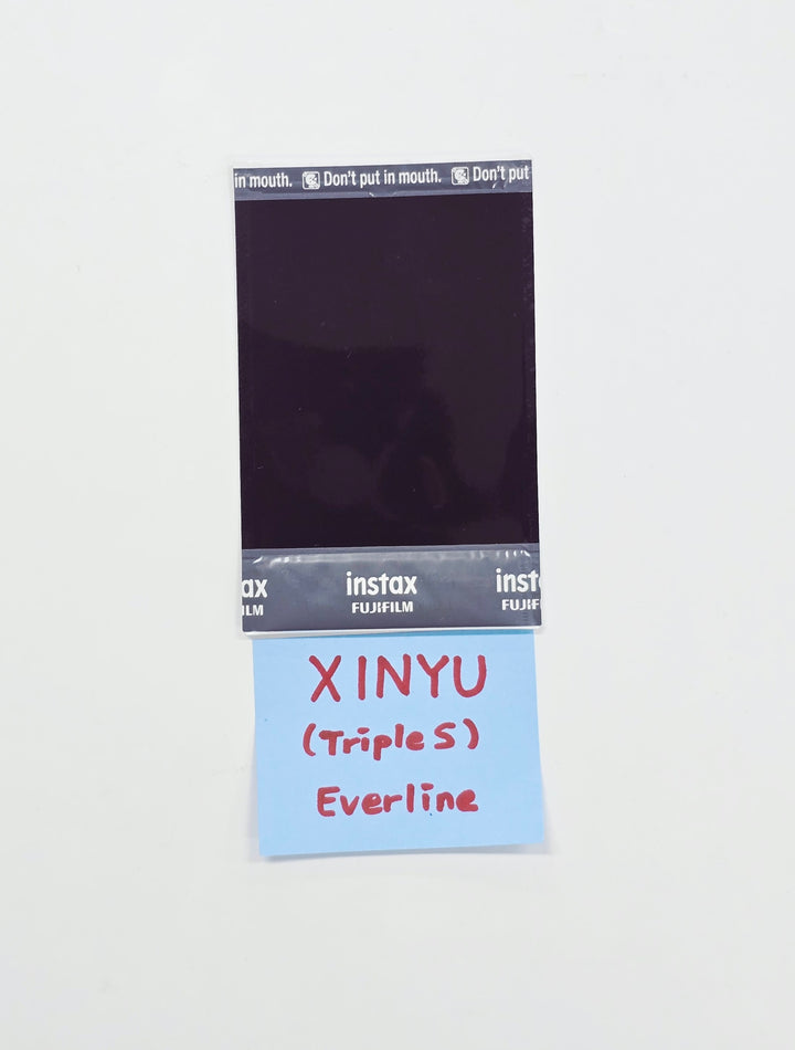 XINYU (of TripleS) - Hand Autographed(Signed) Polaroid [26.04.03]