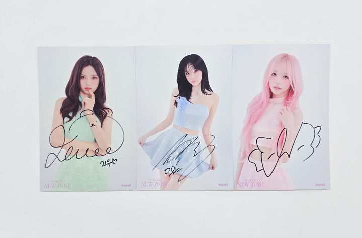 TripleS - Hand Autographed(Signed) Postcard (240 winner) [26.04.06]
