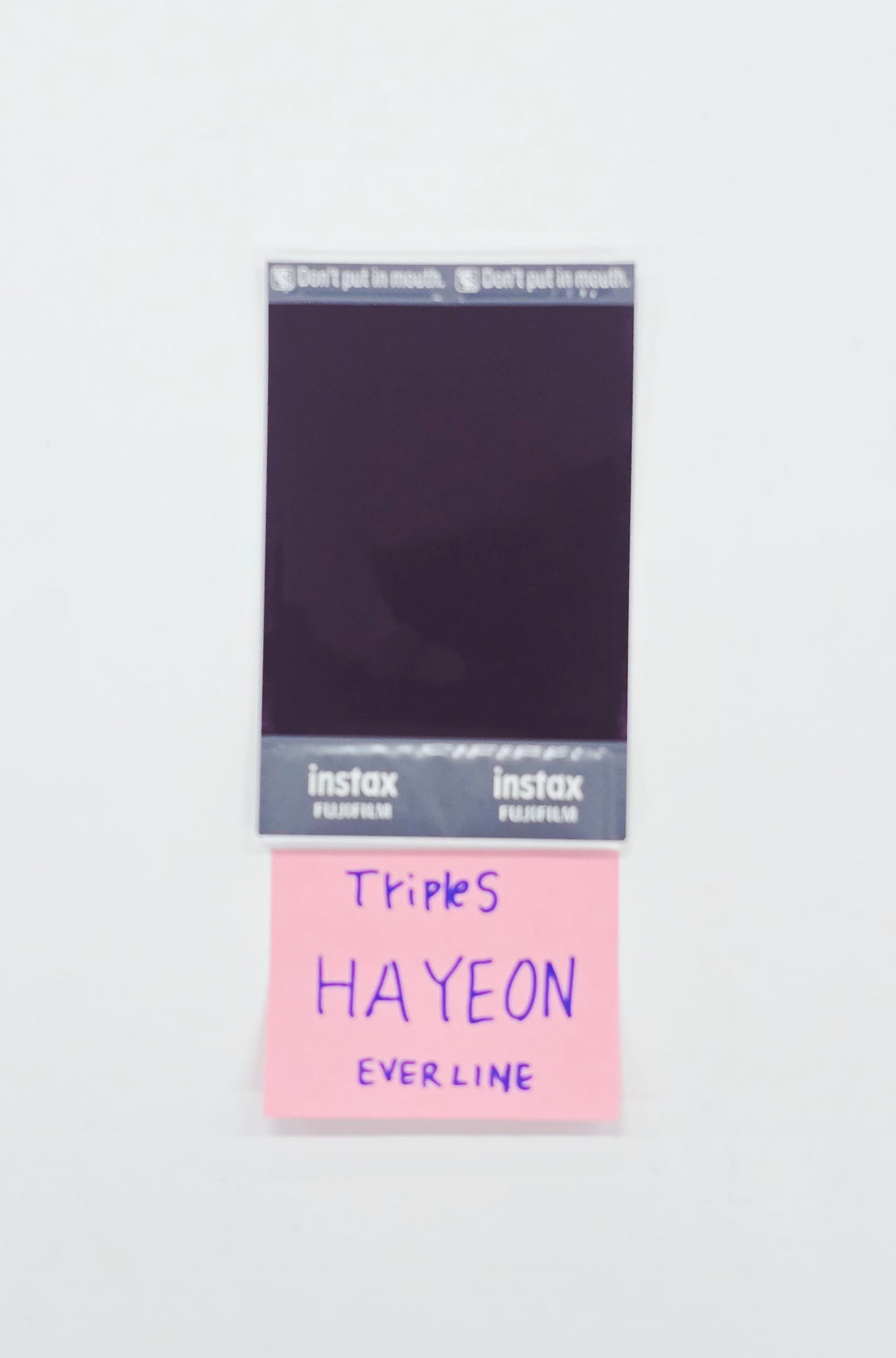 HAYEON (of Triples) - Hand Autographed(Signed) Polaroid [26.04.07]