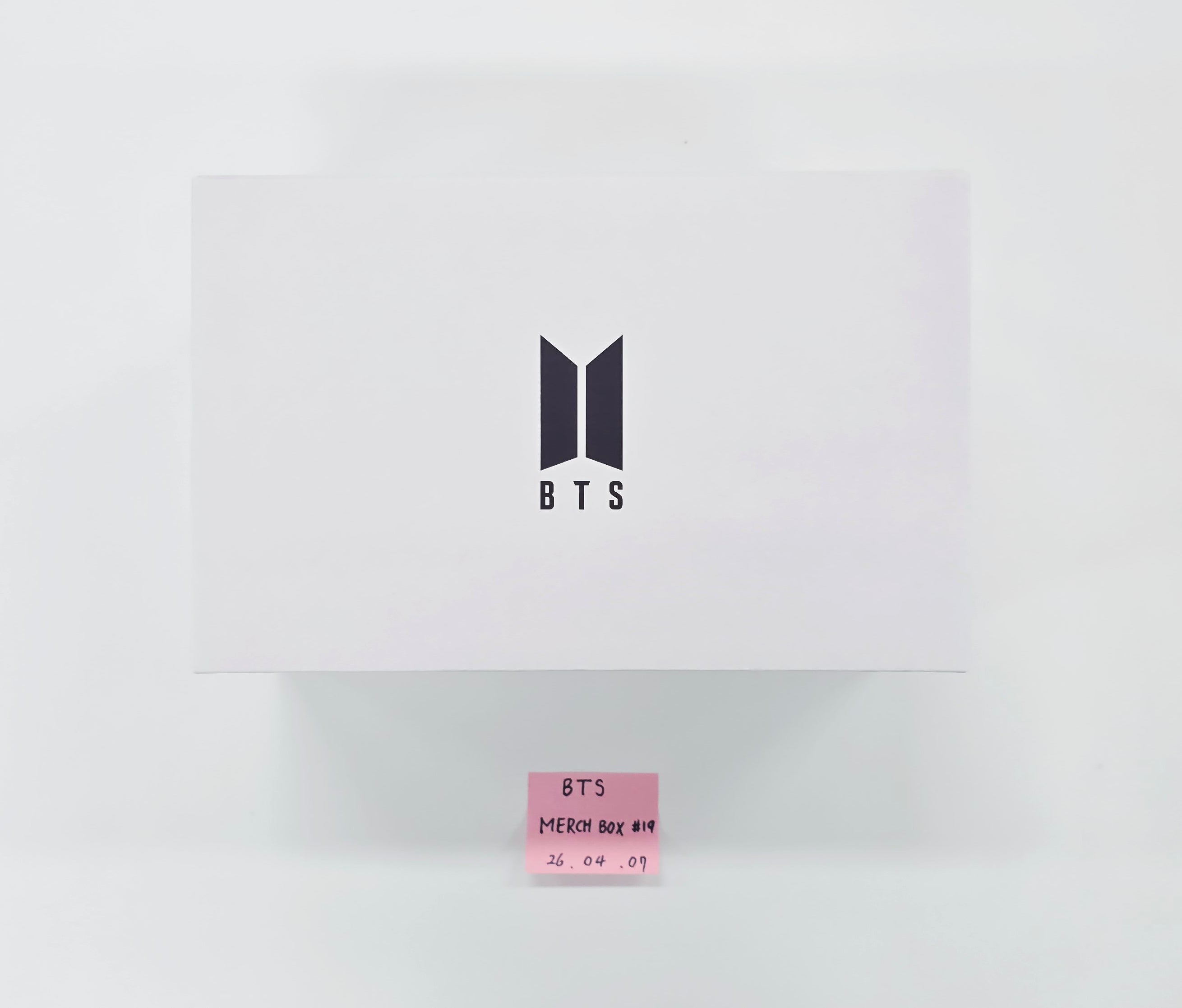 BTS - Mearch Box #19 [26.04.07]