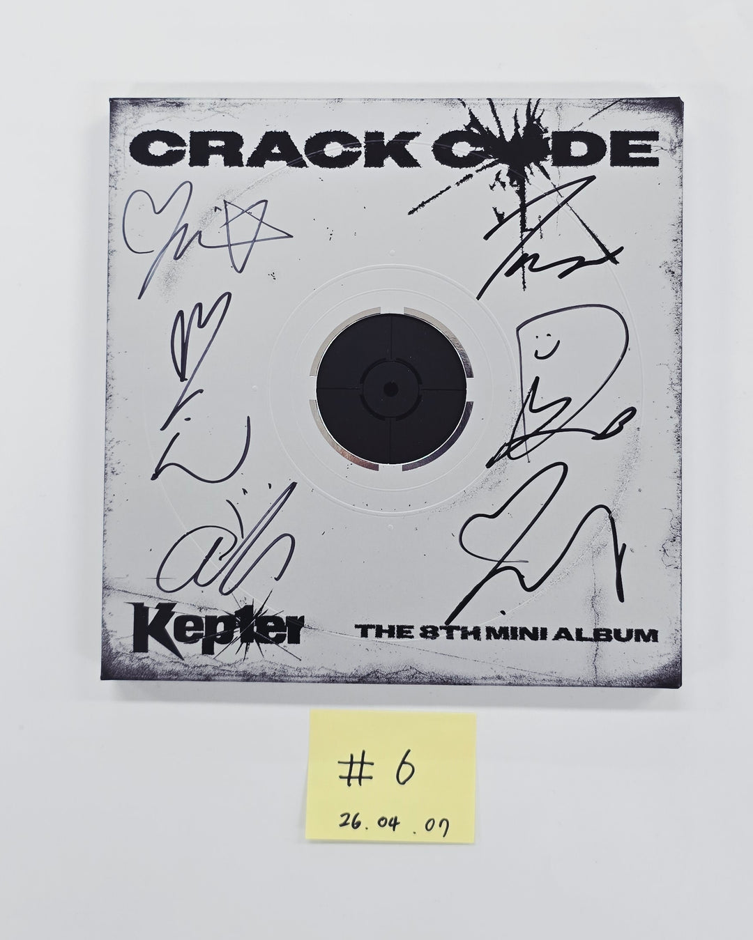Kep1er "CRACK CODE" - Hand Autographed(Signed) Promo Album [26.04.07]