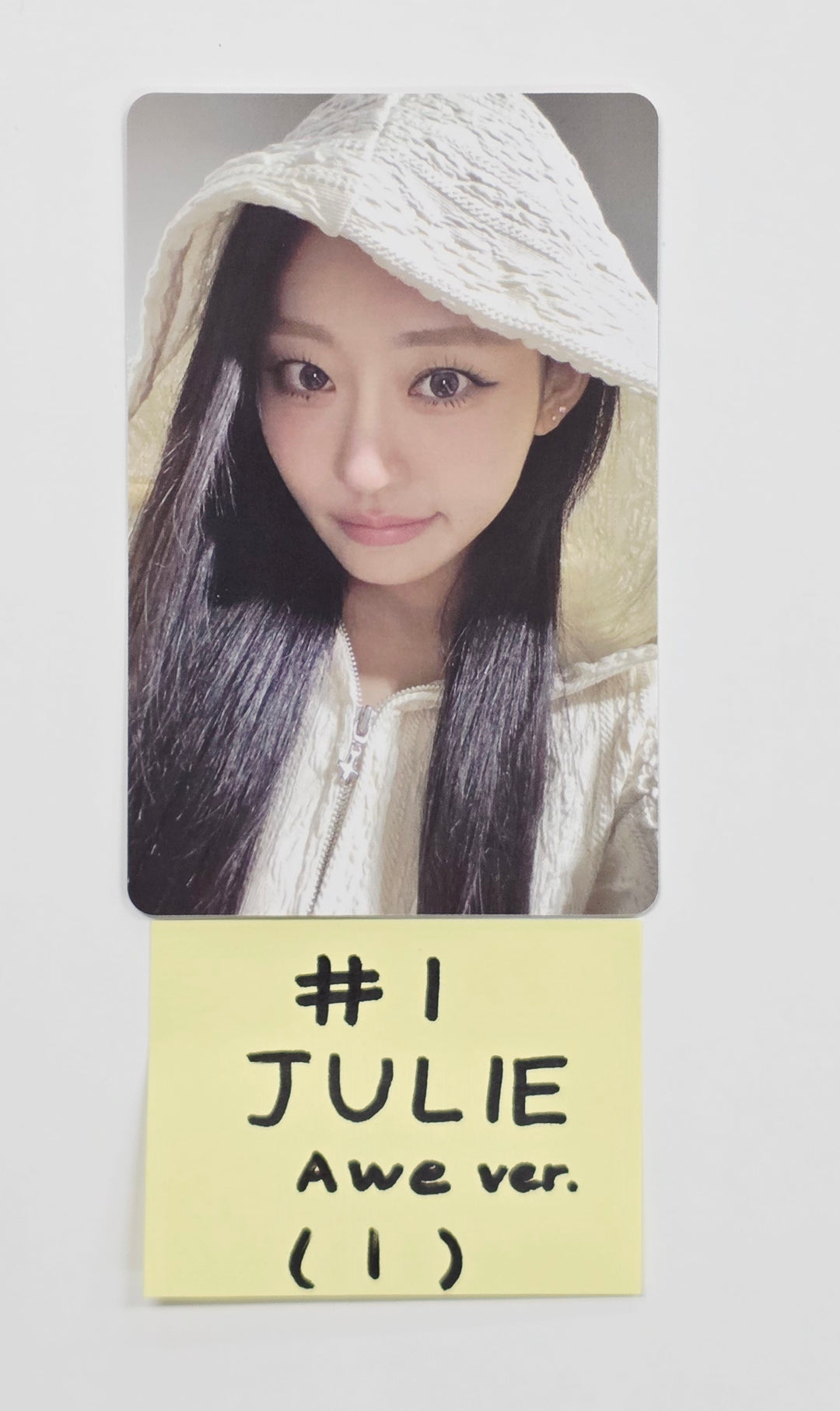 KISS OF LIFE "Who is she" - Official Photocard (Awe ver.) [26.04.07]