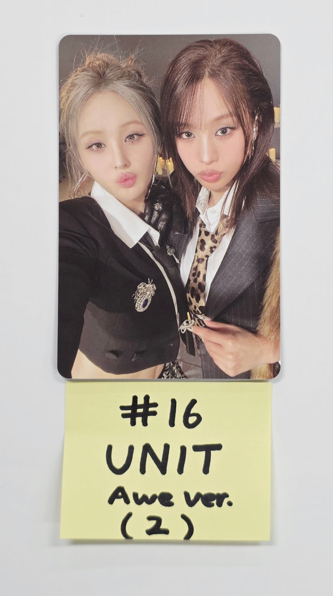 KISS OF LIFE "Who is she" - Official Photocard (Awe ver.) [26.04.07]