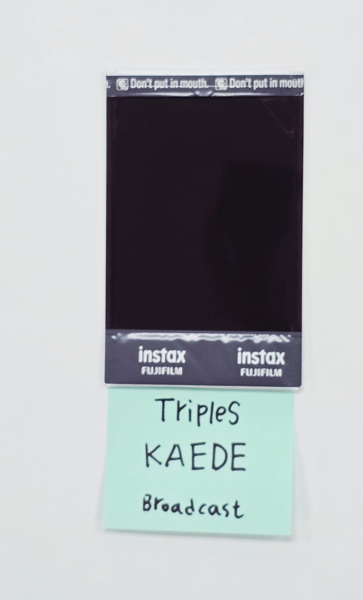 KAEDE (of TripleS) - Hand Autograhped(Signed) Polaroid [26.04.09]