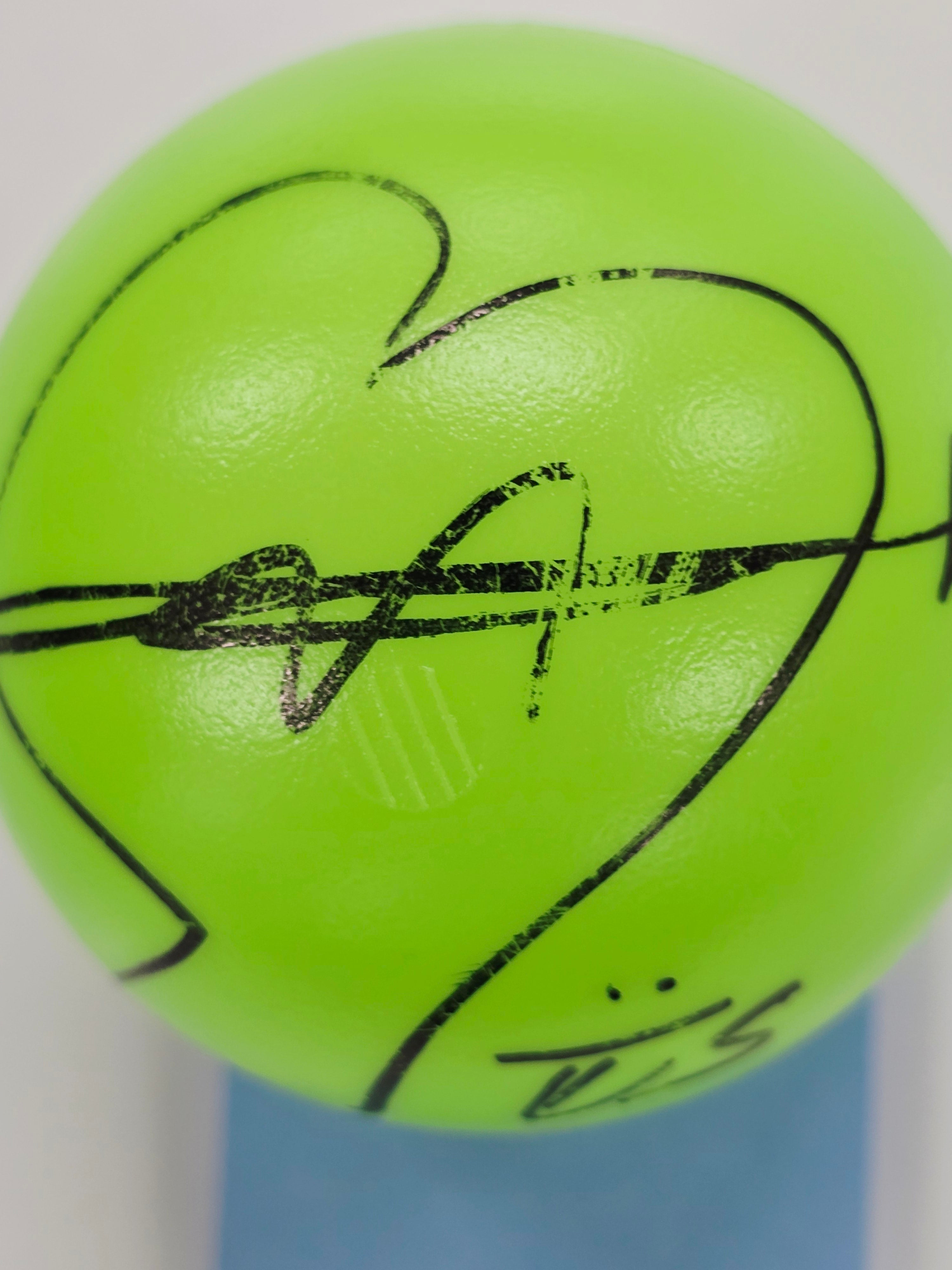 SooMin (of TripleS) - Hand Autographed(Signed) Ball [26.04.14