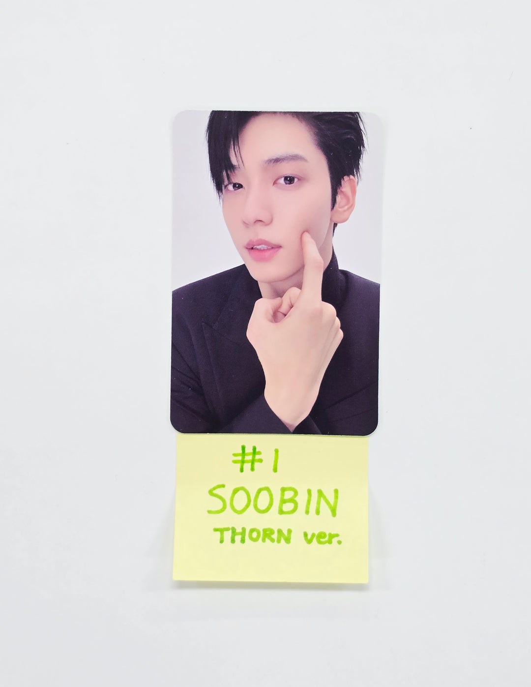 TXT "7TH YEAR: 가시덤불에 잠시 바람이 멈췄을 때" - Official Photocard (THORN Ver.) [26.04.14]