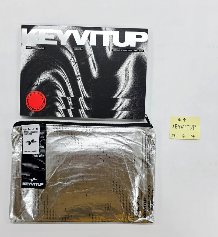 KEYVITUP "KEYVITUP" - Hand Autographed(Signed) Promo Album [26.04.14]