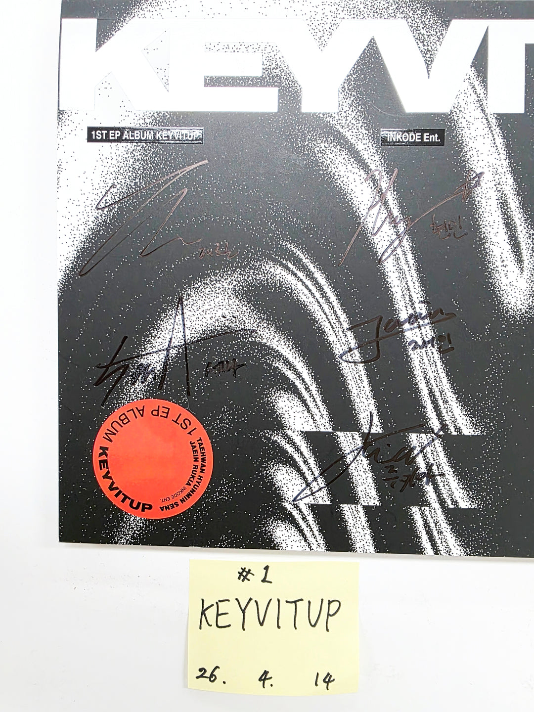 KEYVITUP "KEYVITUP" - Hand Autographed(Signed) Promo Album [26.04.14]