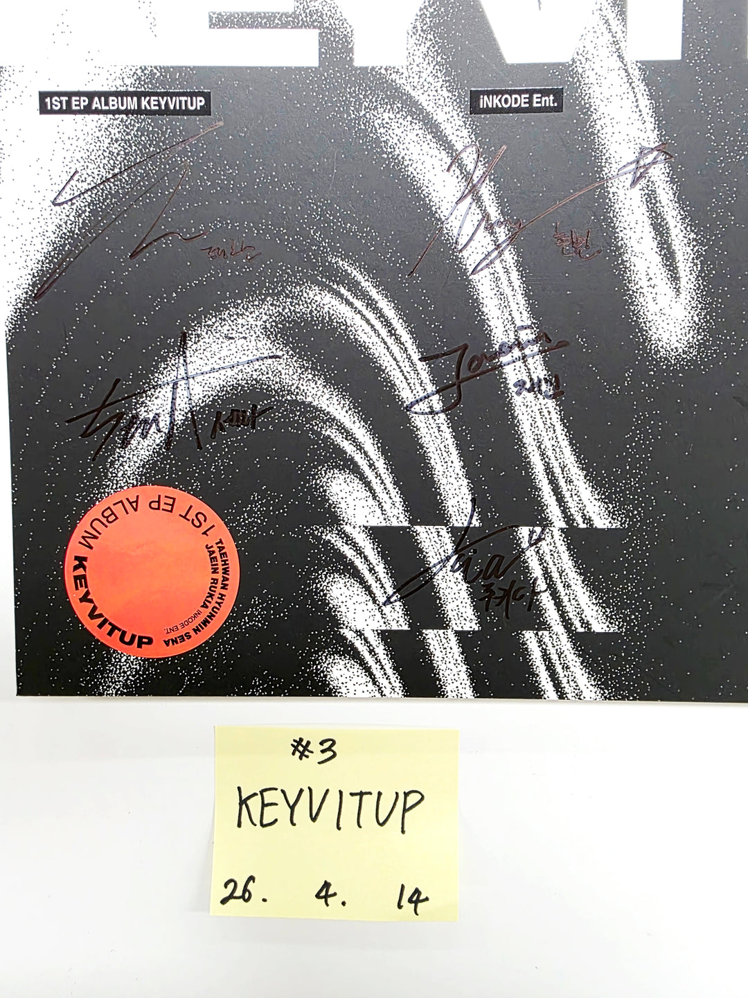 KEYVITUP "KEYVITUP" - Hand Autographed(Signed) Promo Album [26.04.14]