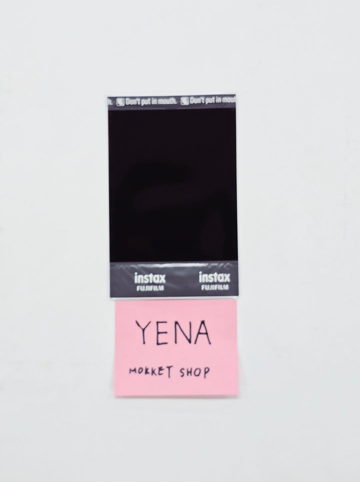 YENA - Hand Autographed(Signed) Polaroid [26.04.15]