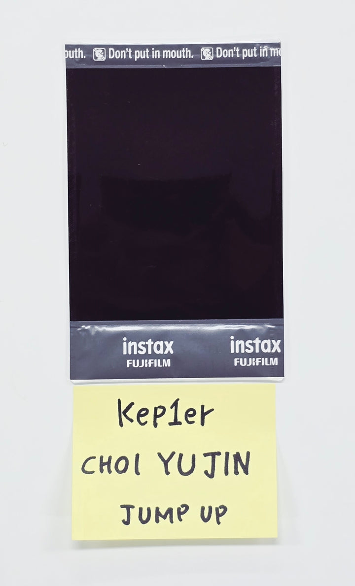 YUJIN (of Kep1er) - Hand Autographed(Signed) Polaroid [26.04.17]